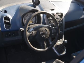 Opel Agila